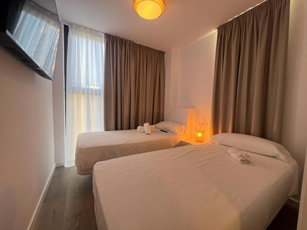 Aurea Pal 8 Y Gran Atenea Esperanto 5 Apartament
