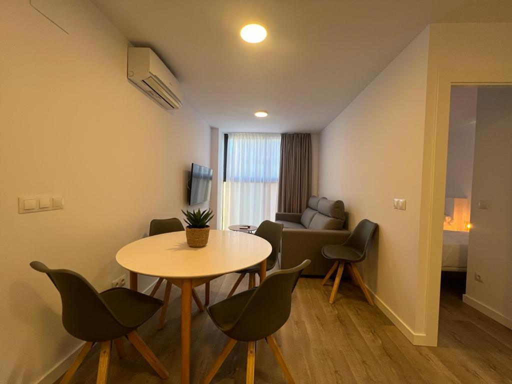 Aurea Pal 8 Y Gran Atenea Esperanto 5 Apartament